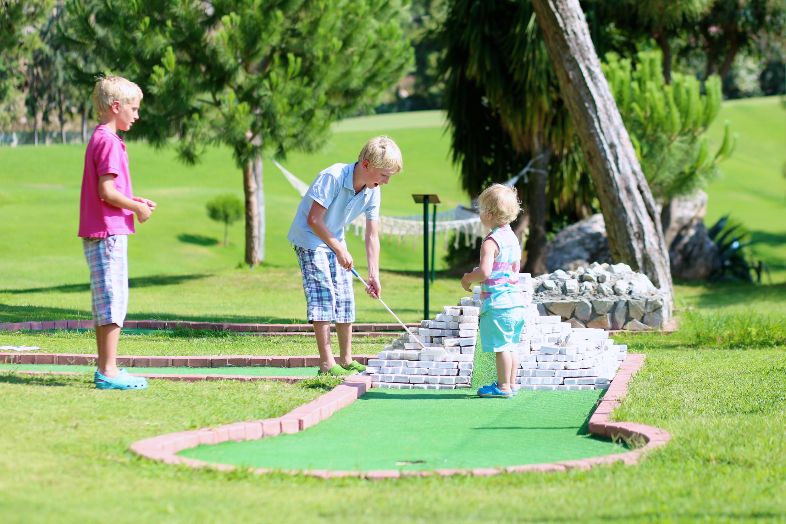 Create a mini golf tournament for your middle school students to create memories and raise money for their education.